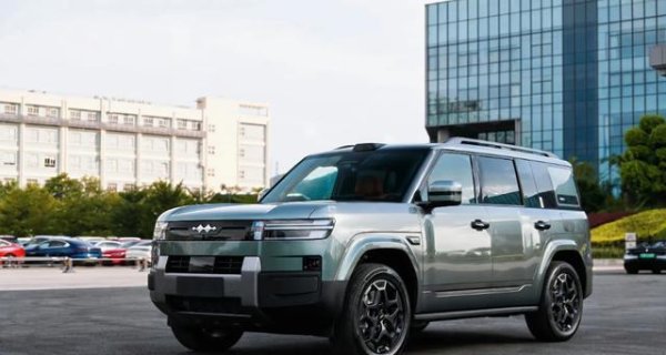 天胜资产 城市化用车取向明显，方程豹钛7注重细节，据说起售价25万级